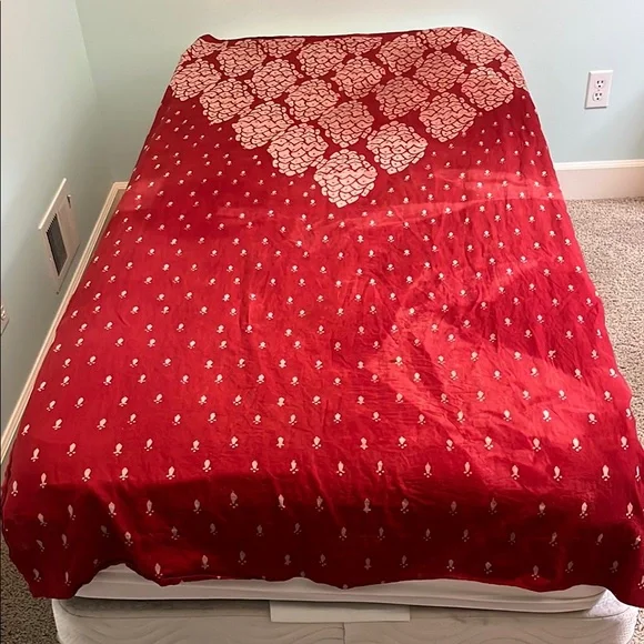 Ich*cha Red and White Patterned Curtain style is Shanti. Block print natural dye - Picture 9 of 10